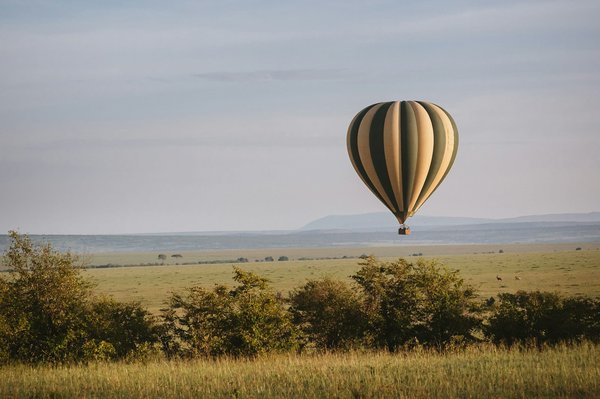 Comment organiser une excursion en montgolfière au-dessus du désert de Namibie?